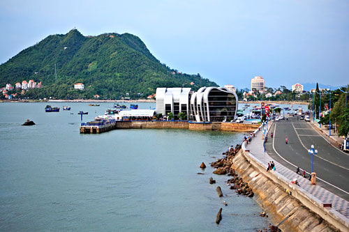 Đường Hạ Long