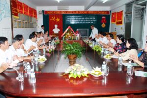 Chủ tịch UBND Trần Minh Sanh đến thăm và làm việc tại Công ty